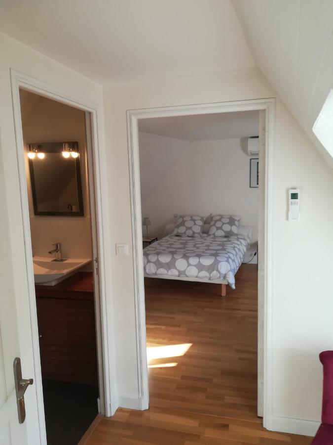 De L'Autre Cote Bed & Breakfast Garlin Eksteriør bilde