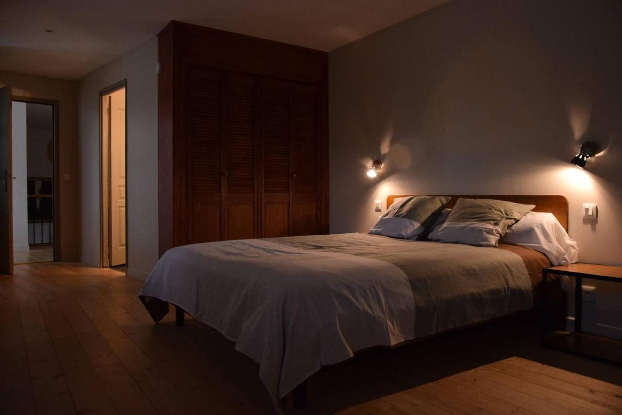 De L'Autre Cote Bed & Breakfast Garlin Eksteriør bilde