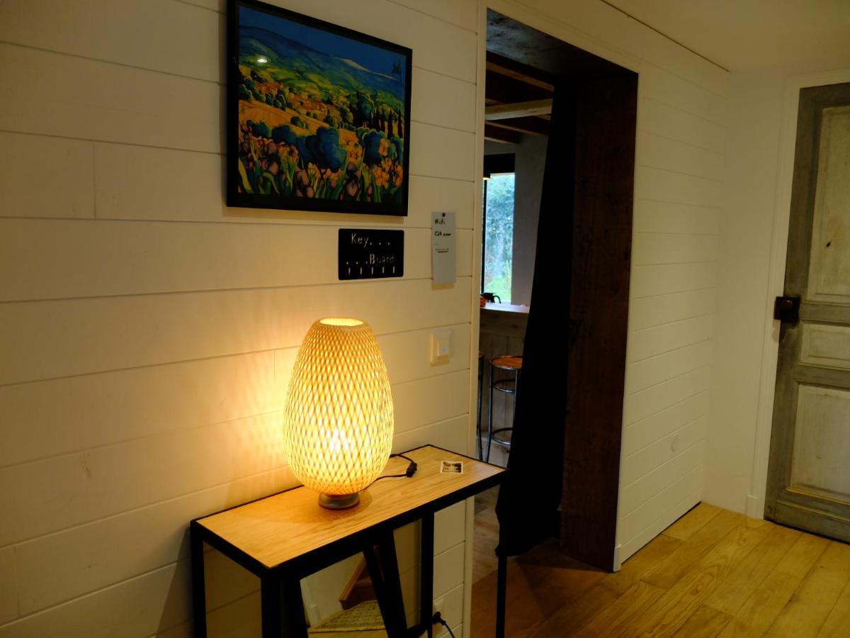 De L'Autre Cote Bed & Breakfast Garlin Eksteriør bilde